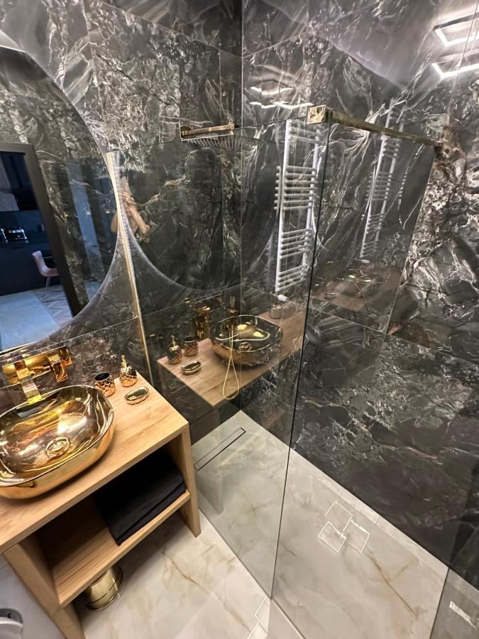 Eak Apartments-Nadmotlawie Gdańsk Exteriör bild
