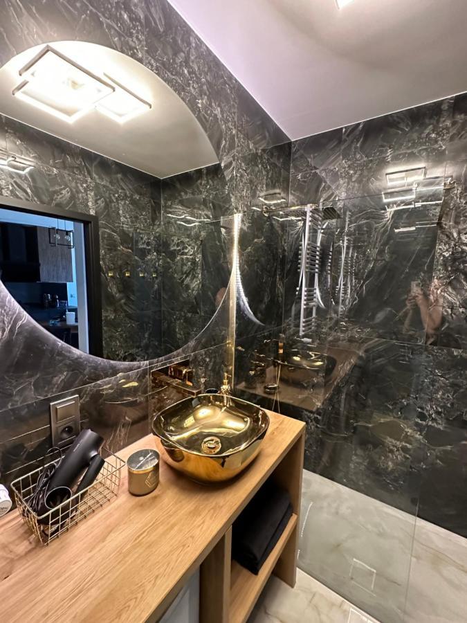 Eak Apartments-Nadmotlawie Gdańsk Exteriör bild
